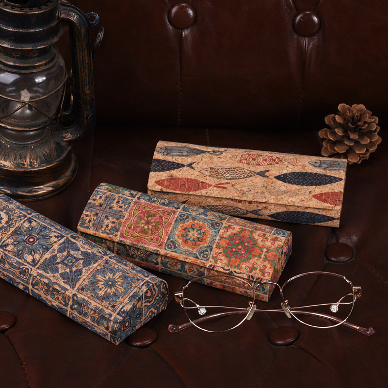 Men Accessories To Look Good - Custodia per occhiali in sughero naturale,