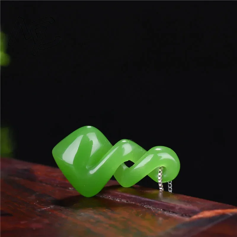 Ciondolo di colore verde giada - Men Accessories For Hand recensione e prezzo