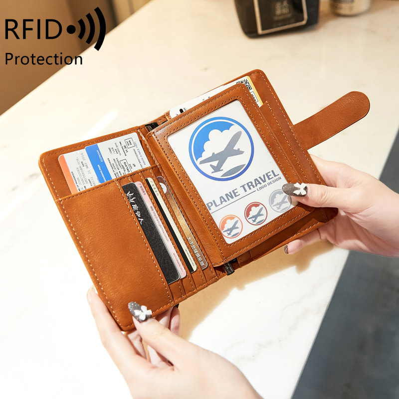 Portafoglio per passaporto da  - Men'S Accessories Wallet recensione e prezzo