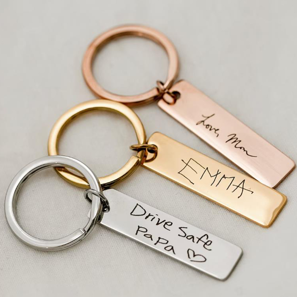 Portachiavi scritto a mano rea - Men Accessories Ideas recensione e prezzo